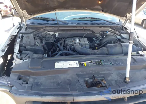 2002 Ford F-150 Xl/Xlt z USA, uszkodzony, nr VIN 1FTRF17292NB06391